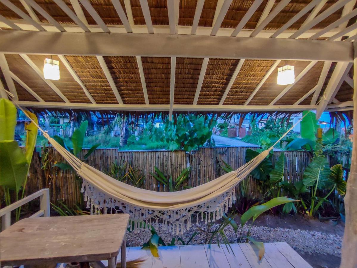 The Surf Shacks - Beach House, Aircon, Fast Wifi General Luna  Buitenkant foto